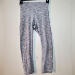 Womens Lululemon Wunder Under Cropped Leggings Size 4 Heathered Light Gray